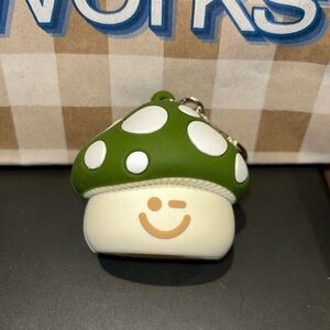 Bath & Body Works Green Mushroom Pocketbac Holder